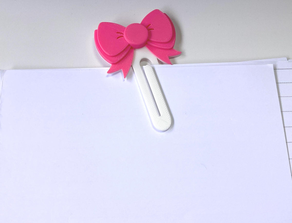 Bow paperclip, large paperclip